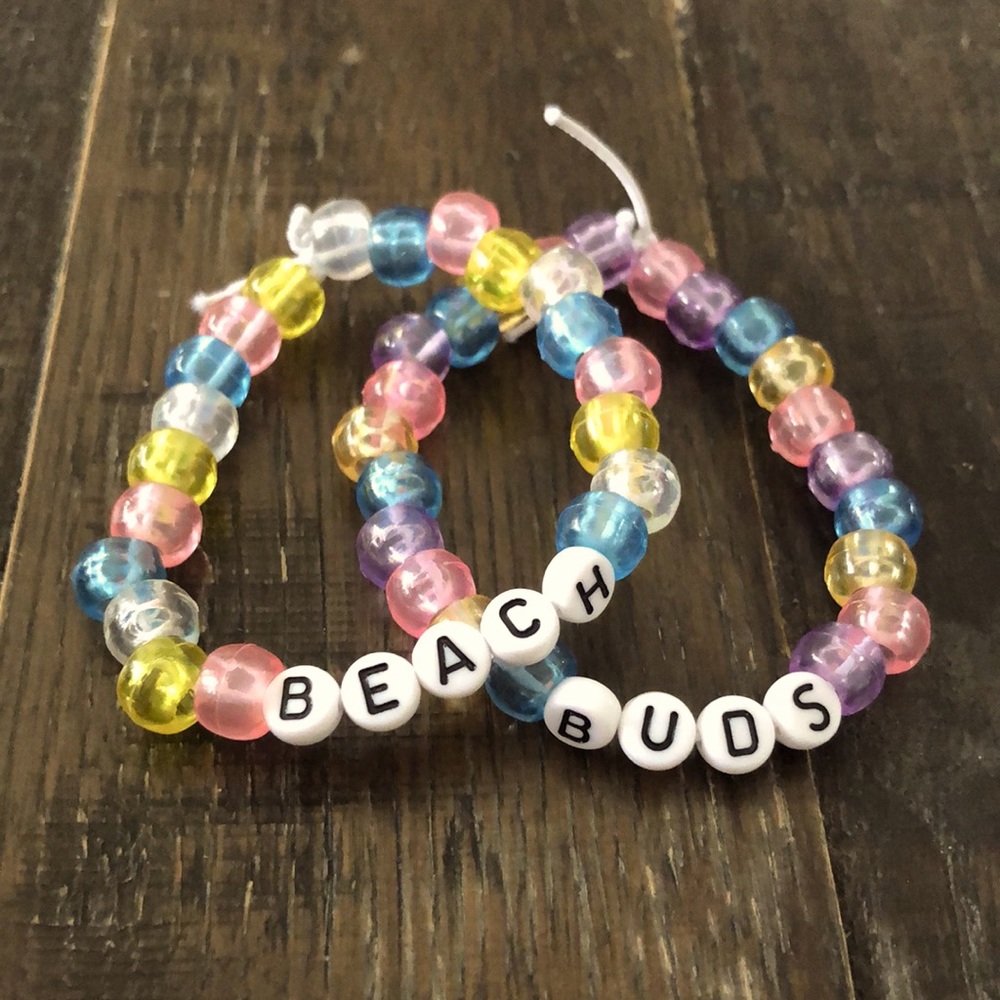 Beach buds bracelet,  comes with both